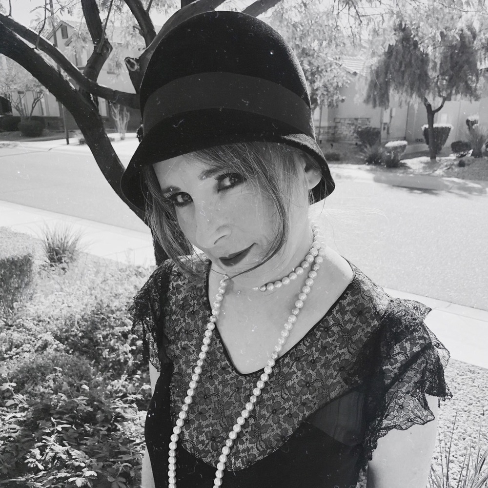 Meet your Posher, Laura